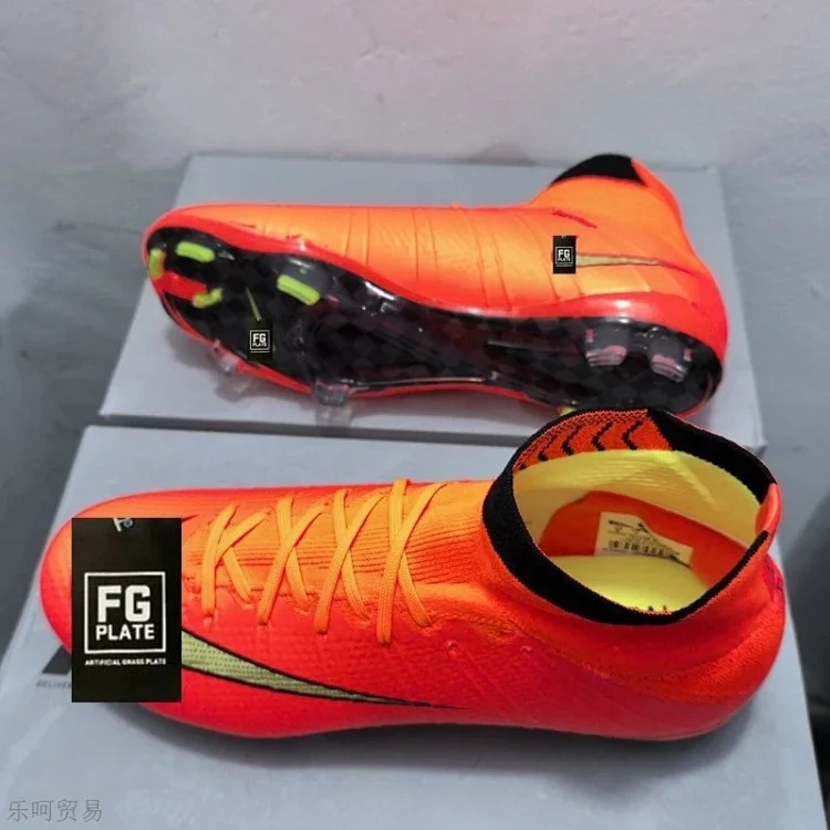 Football shoes FG spike high top CR7