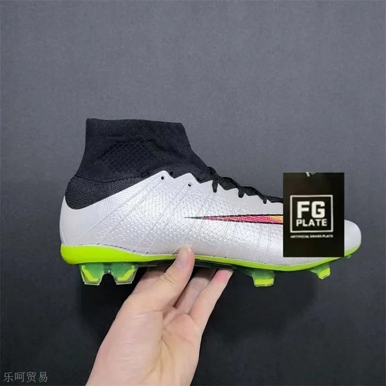 Football shoes FG spike high top CR7