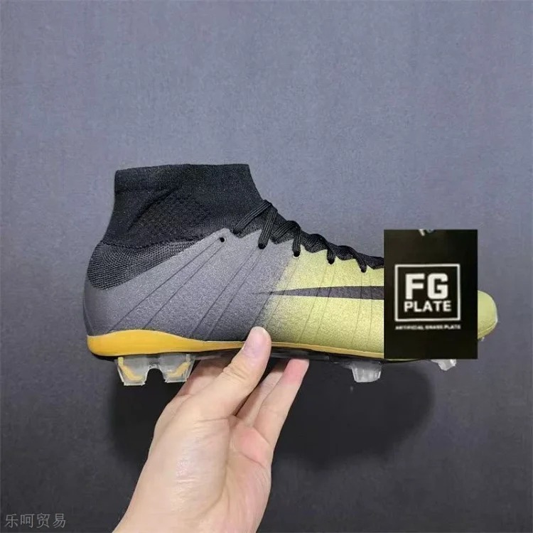 Football shoes FG spike high top CR7