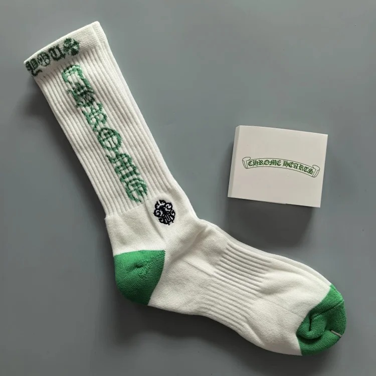 Men's and women's mid-calf sports socks for couples