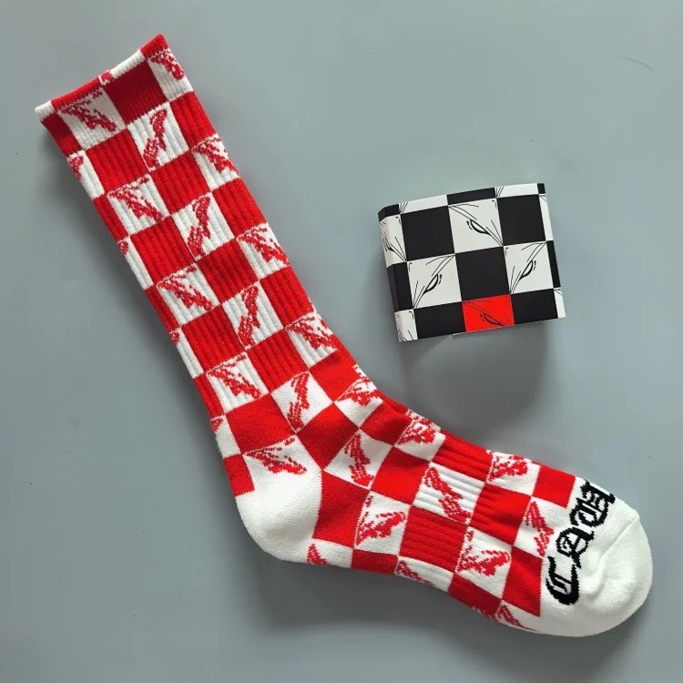 Men's and women's mid-calf sports socks for couples
