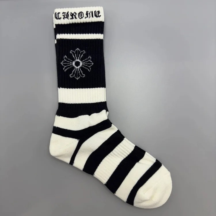Men's and women's mid-calf sports socks for couples
