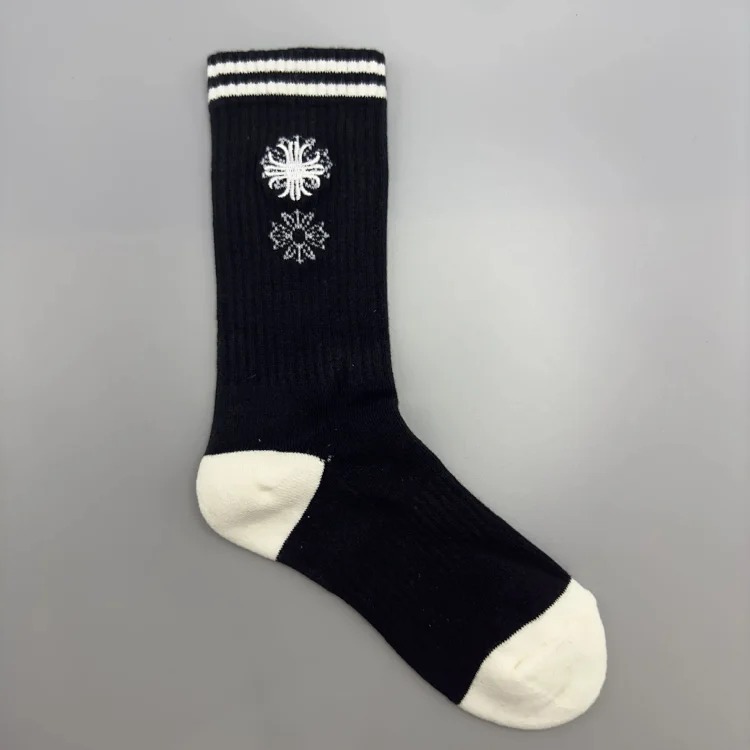 Men's and women's mid-calf sports socks for couples
