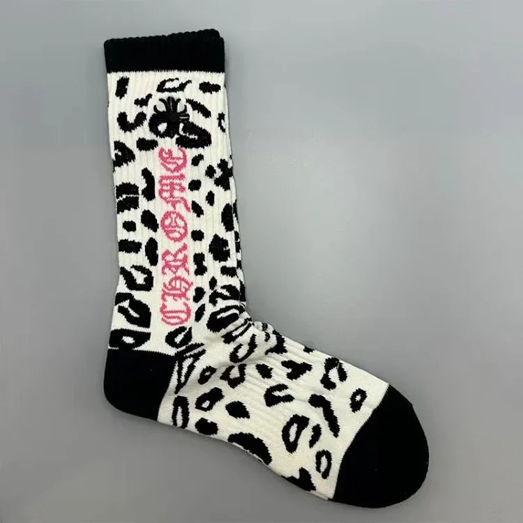 Men's and women's mid-calf sports socks for couples