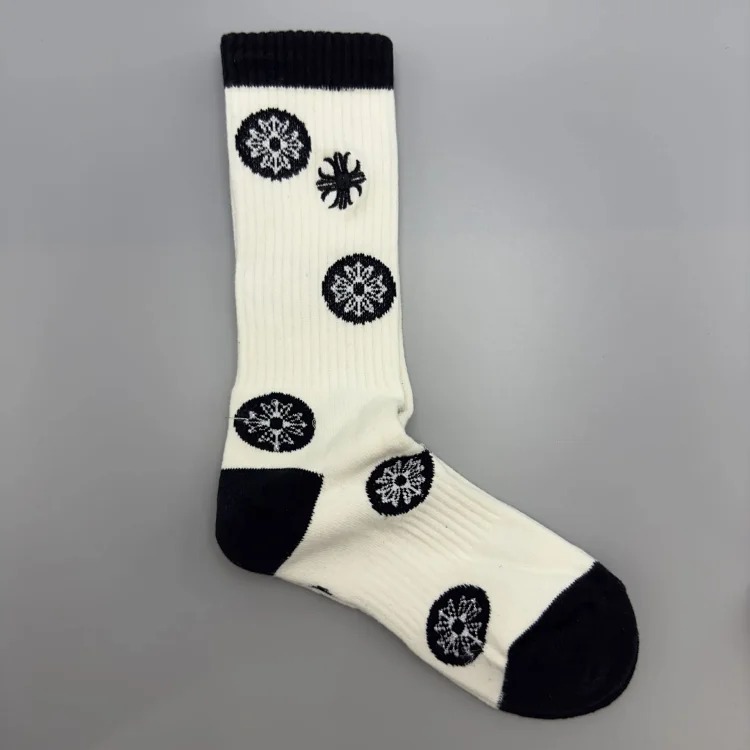 Men's and women's mid-calf sports socks for couples