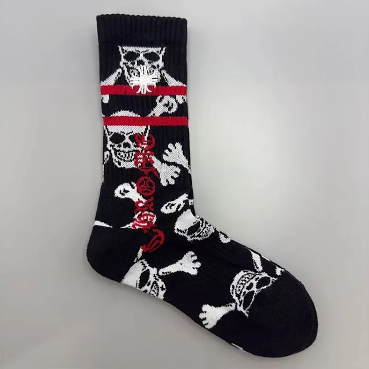 Men's and women's mid-calf sports socks for couples