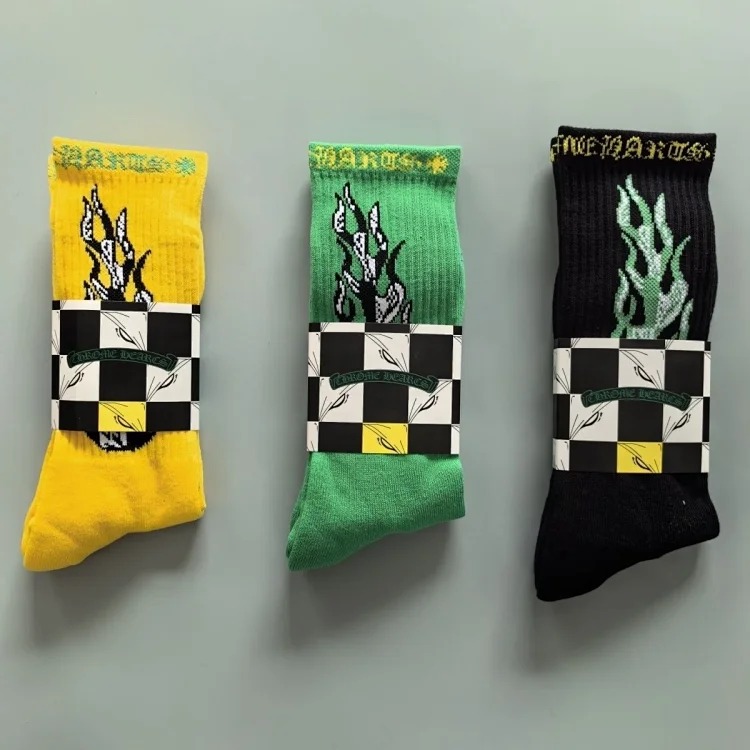 Men's and women's mid-calf sports socks for couples