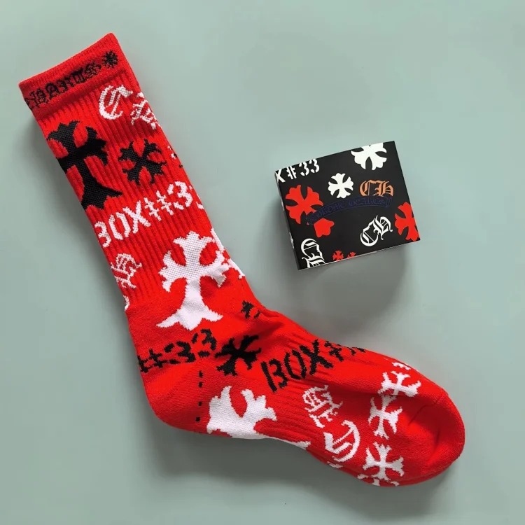 Men's and women's mid-calf sports socks for couples