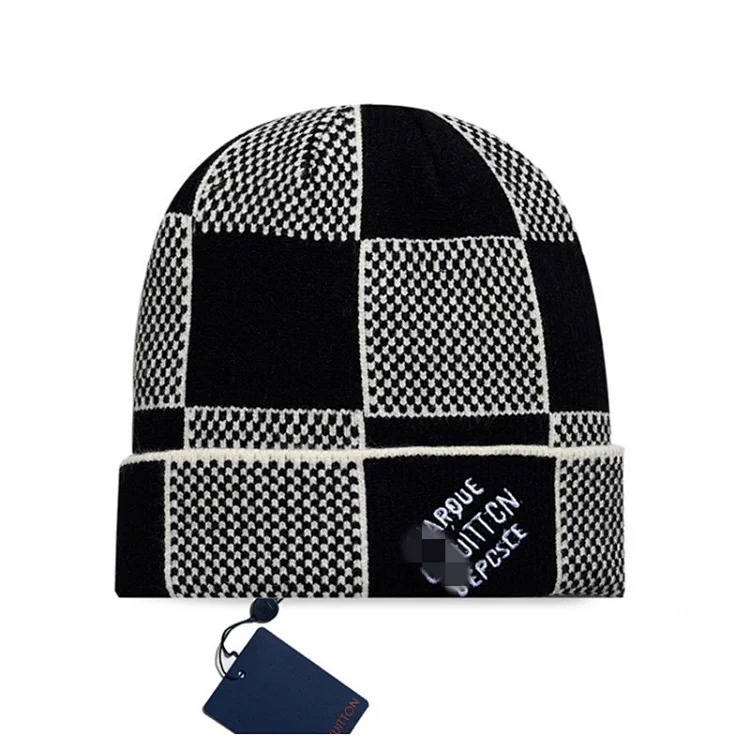 Classic correct letter leather label knitted hat for men and women, same style woolen hat, autumn and winter fashion brand cross-border best-selling cold hat