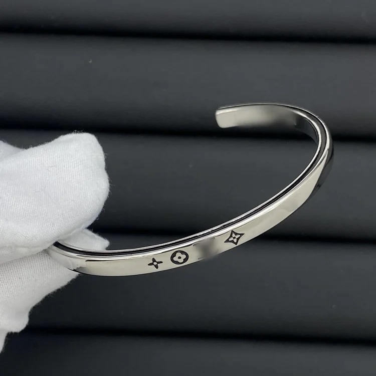 Bracelet women's new high Seiko V letter open bracelet