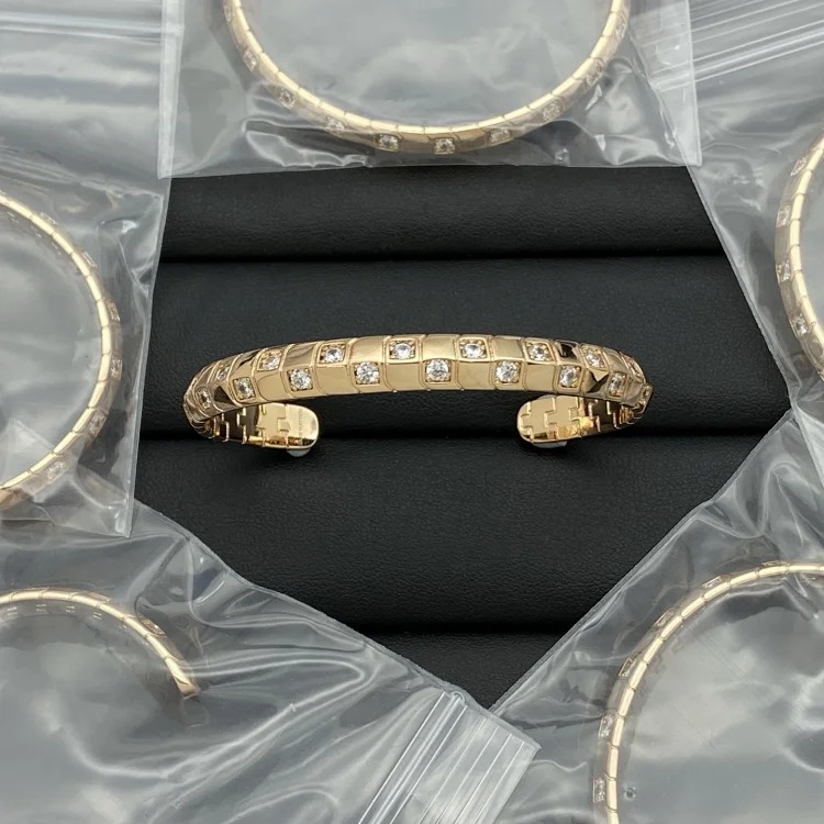 Bracelet women's new high Seiko V letter open bracelet