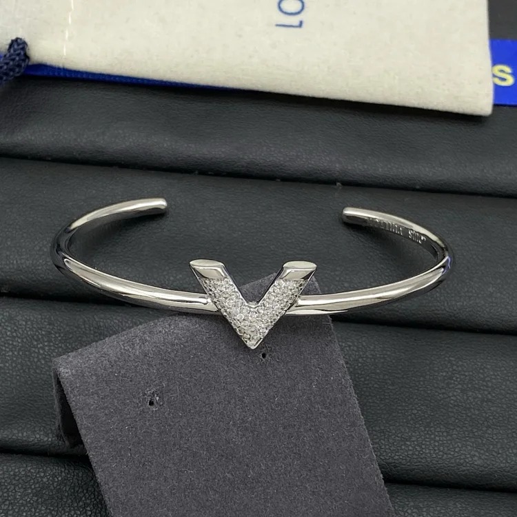 Bracelet women's new high Seiko V letter open bracelet