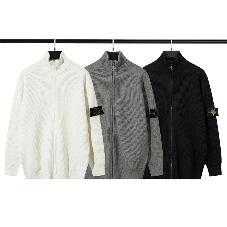 Stone zipper open chest stand collar badge functional knitted sweater for men and women in autumn and winter