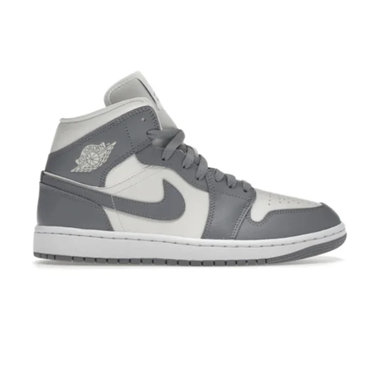 DT 1 Mid Stealth Casual sneakers