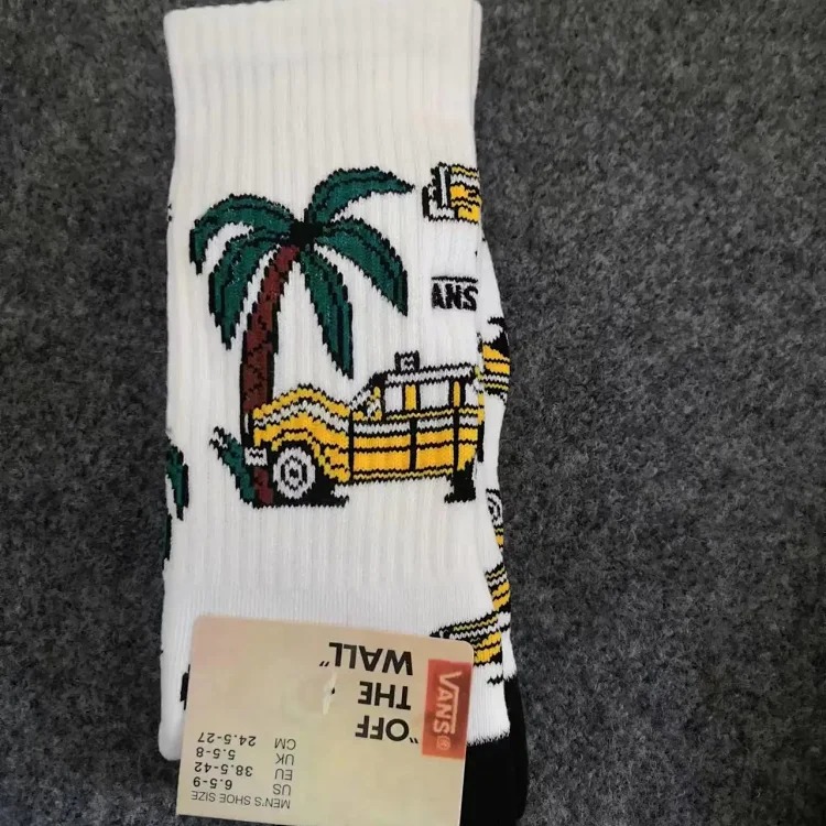 Cross-border trendy high-top cotton socks with cartoon letters and anime couple style towel-soled sports socks wholesale and retail