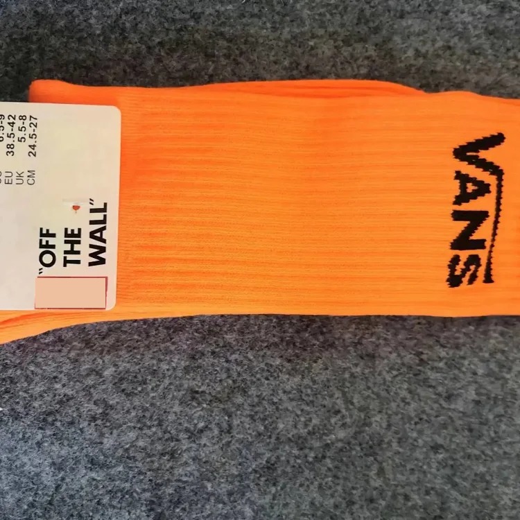Cross-border trendy high-top cotton socks with cartoon letters and anime couple style towel-soled sports socks wholesale and retail