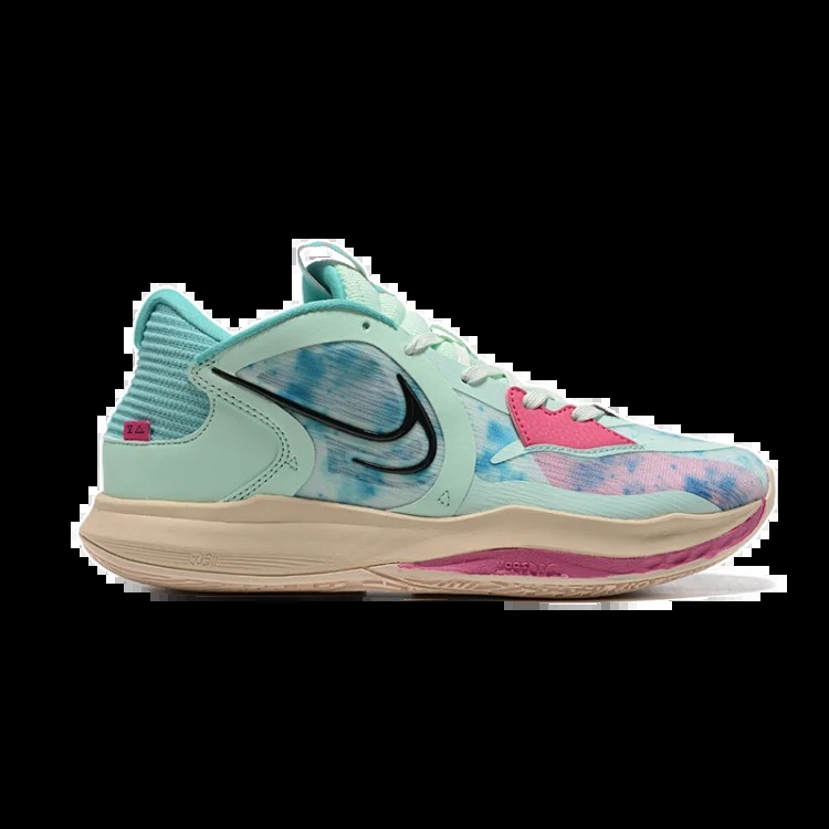 Kyrie 5 Low Sneakers