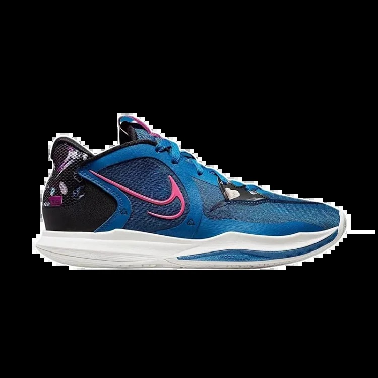 Kyrie 5 Low Sneakers