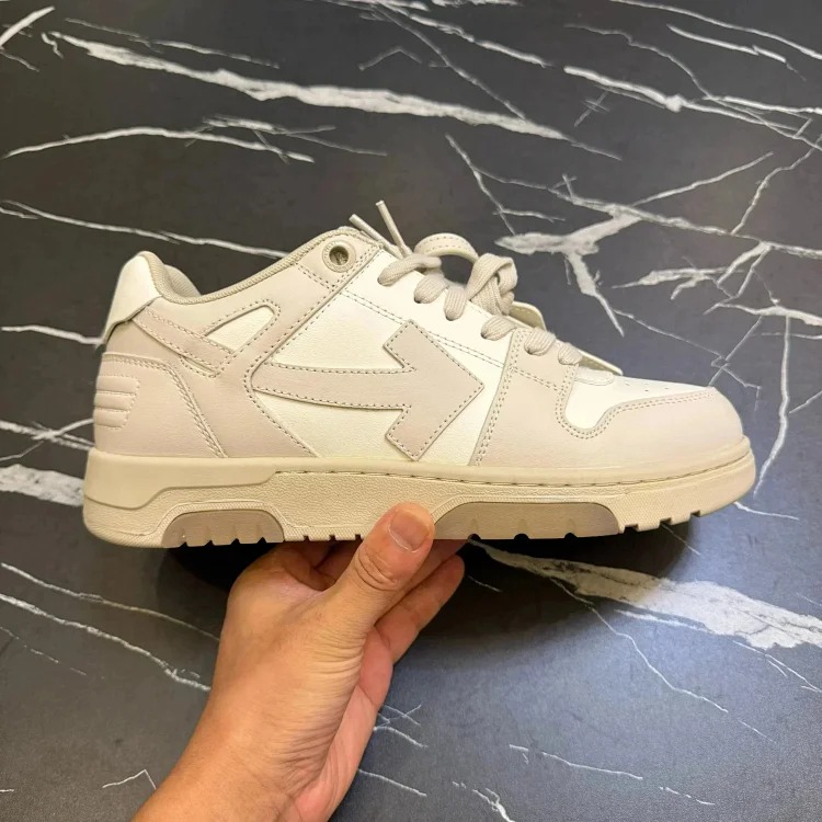 Arrow shoes cowhide fashion sneakers men's black and white