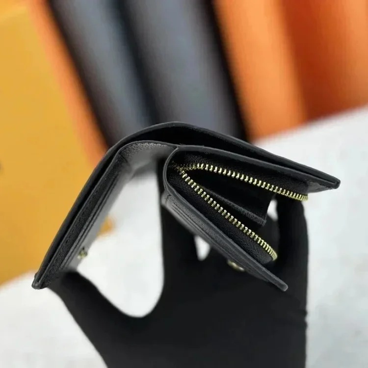 M80152 this éa wallet