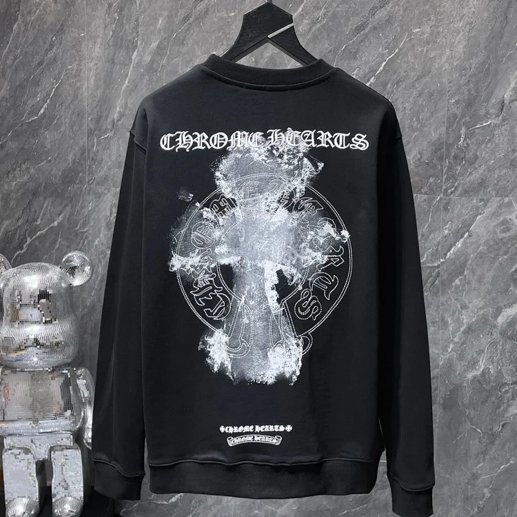 Cross horseshoe long sleeve T-shirt