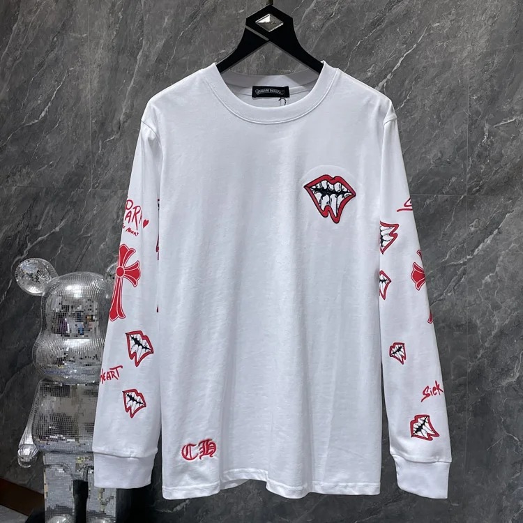 Cross horseshoe long sleeve T-shirt