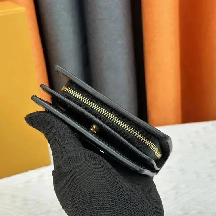 M80152 this éa wallet