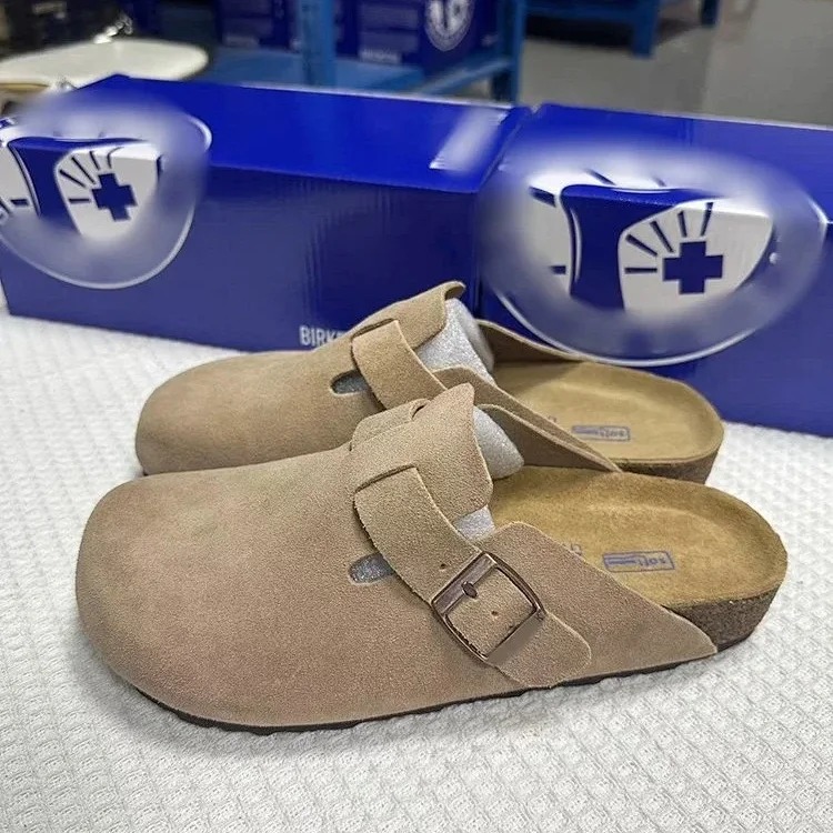 Genuine leather slippers