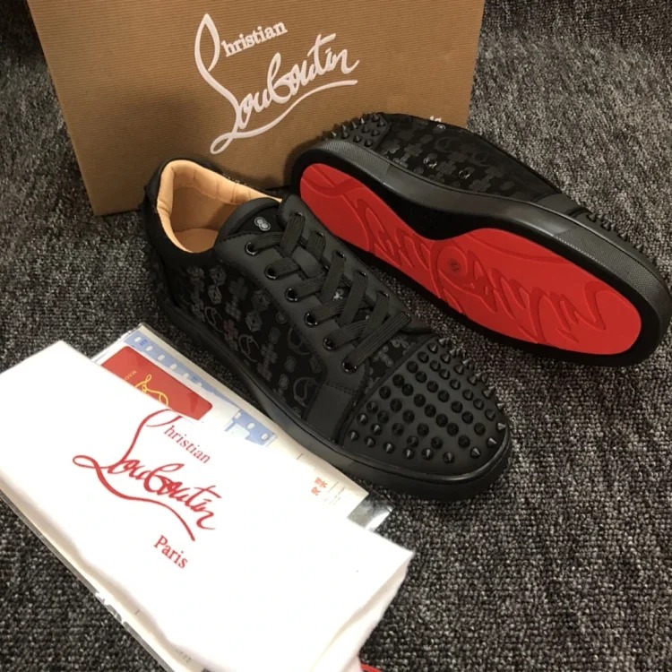 OG1 red sole rivet casual shoes for men and women, same style