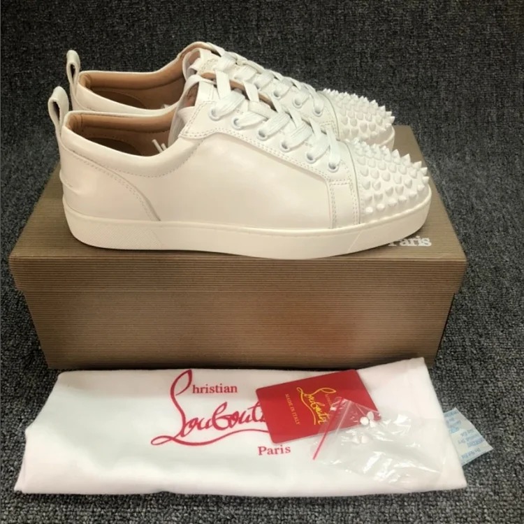 OG1 red sole rivet casual shoes for men and women, same style