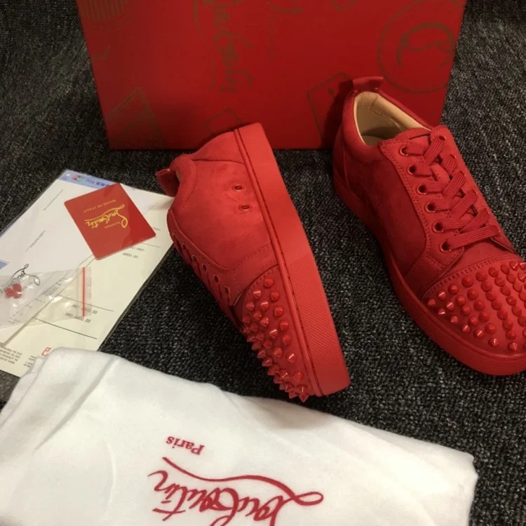 OG1 red sole rivet casual shoes for men and women, same style