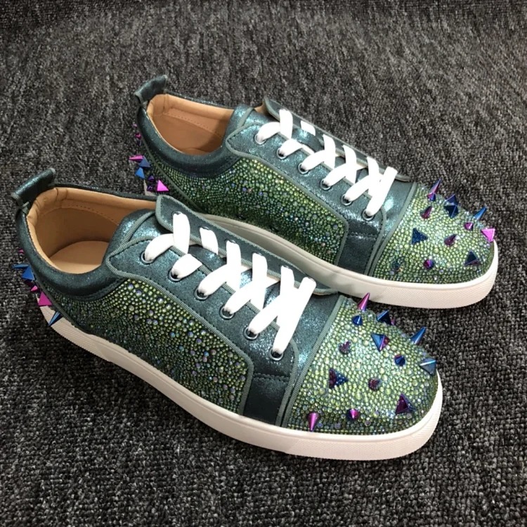 OG1 red sole rivet casual shoes for men and women, same style