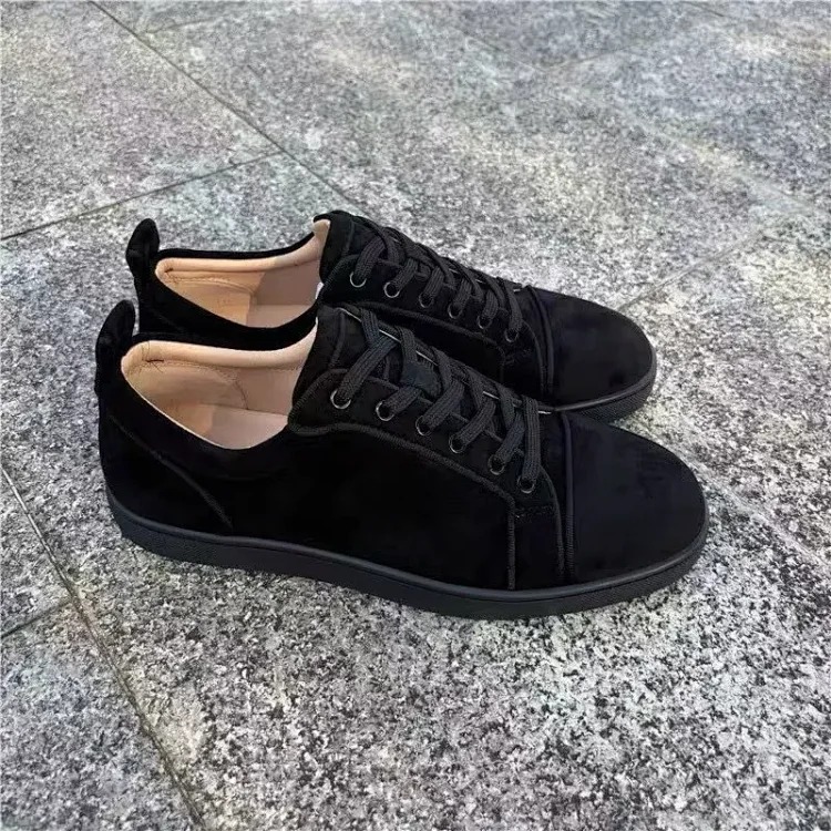 OG1 red sole rivet casual shoes for men and women, same style