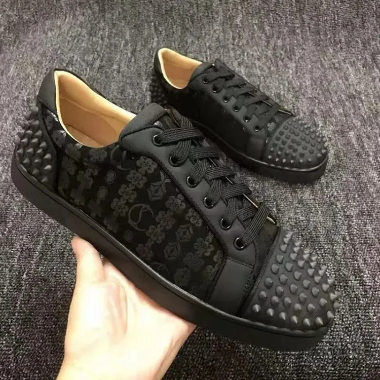 OG1 red sole rivet casual shoes for men and women, same style