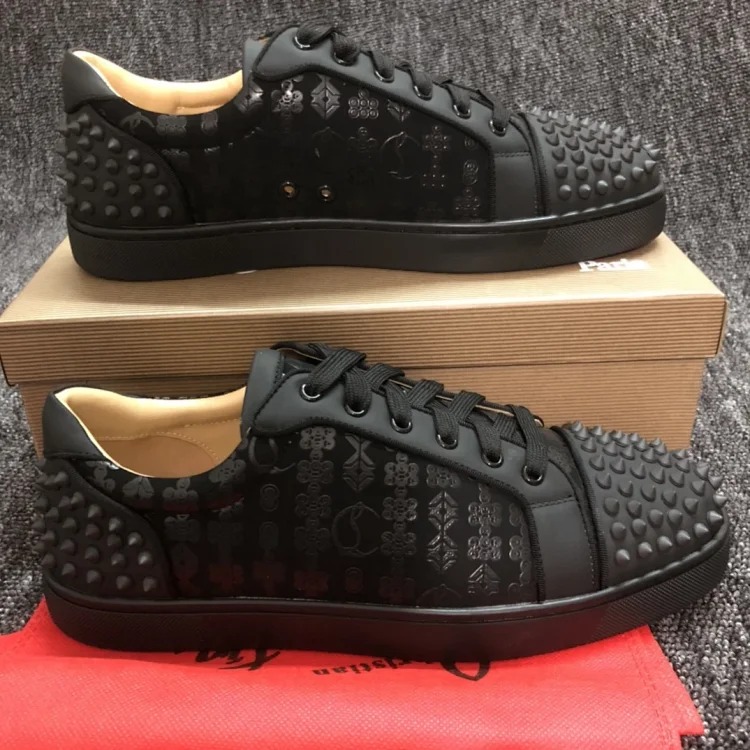 OG1 red sole rivet casual shoes for men and women, same style
