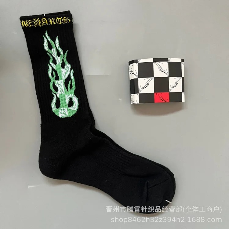 Graffiti Red Lips Towel Bottom Embroidered Swedish Fashion Socks