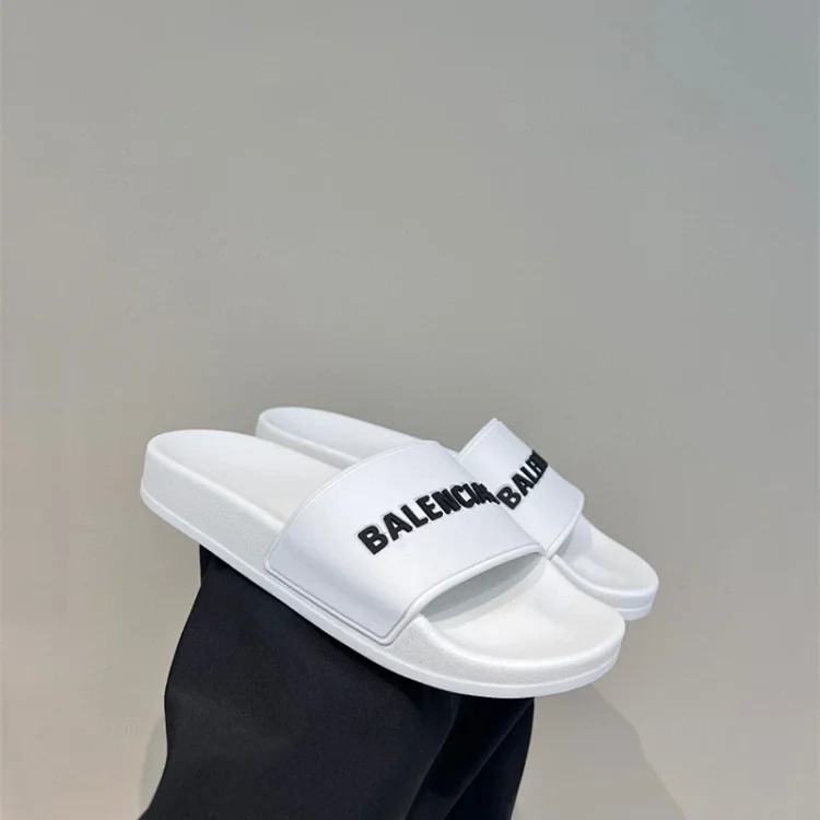 B-letter slippers couple style soft-soled one-piece beach sandals for outer wear