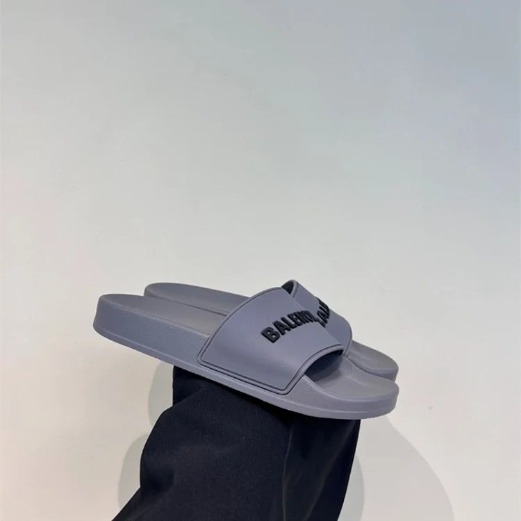 B-letter slippers couple style soft-soled one-piece beach sandals for outer wear