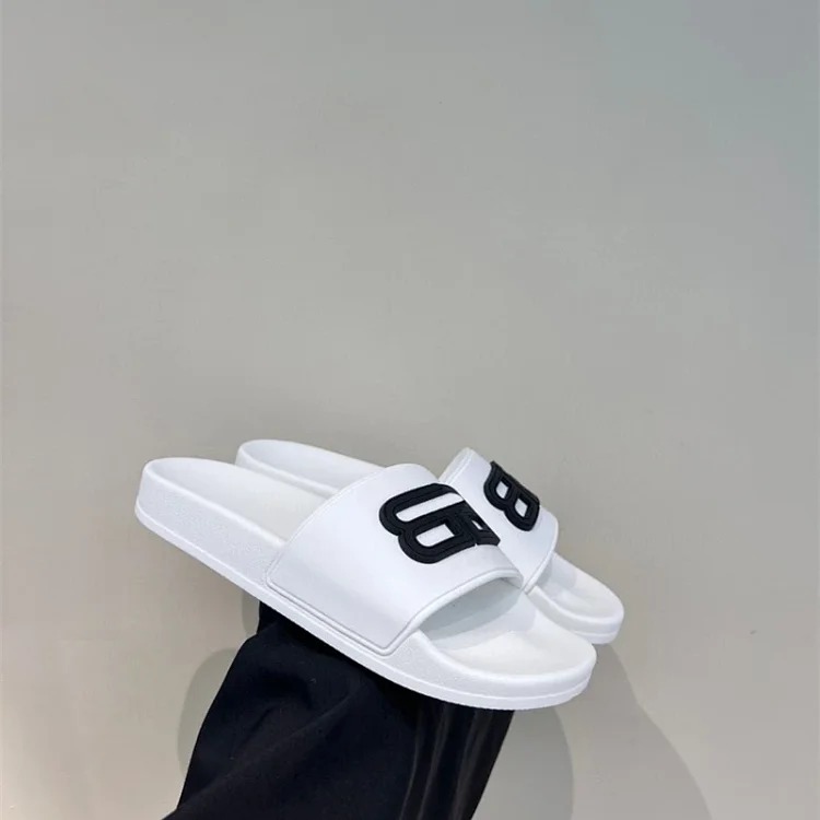 B-letter slippers couple style soft-soled one-piece beach sandals for outer wear