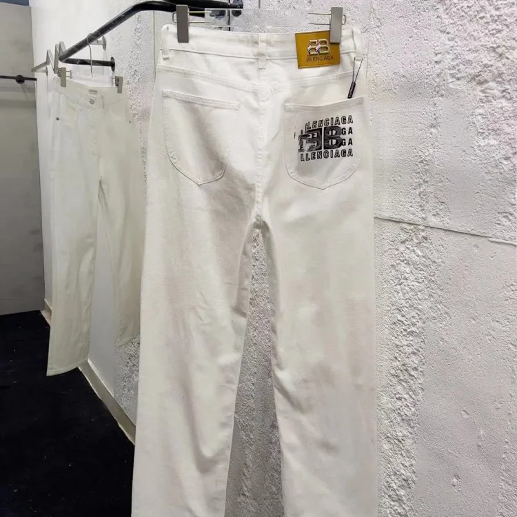 Straight leg jeans collection