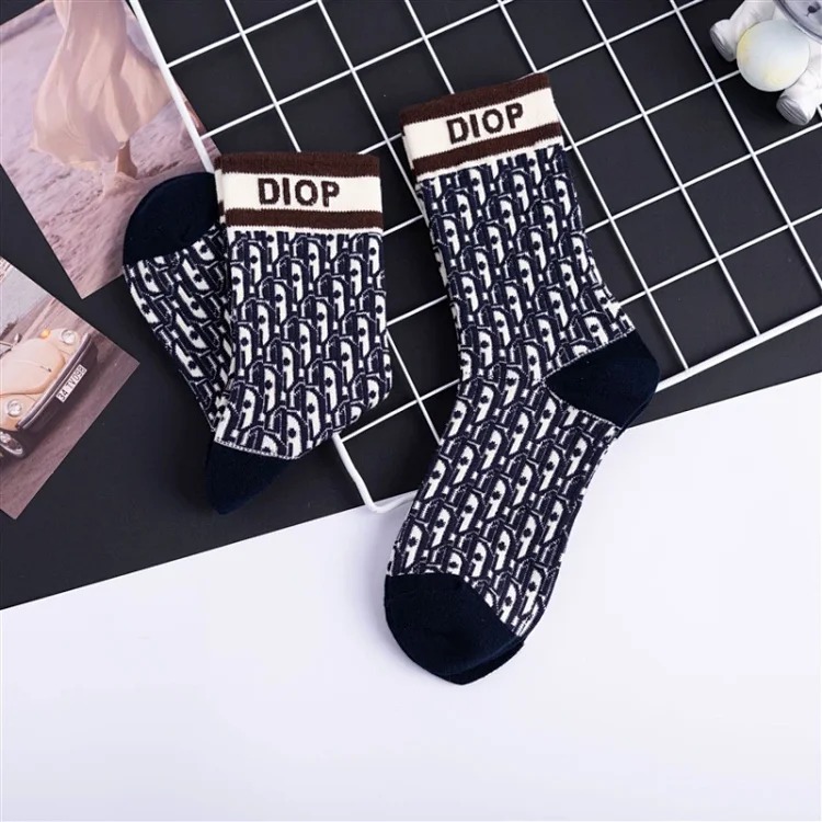 Wear stockings outside, trendy, versatile, fashionable, personalized, retro, personalized, autumn and winter warm letters