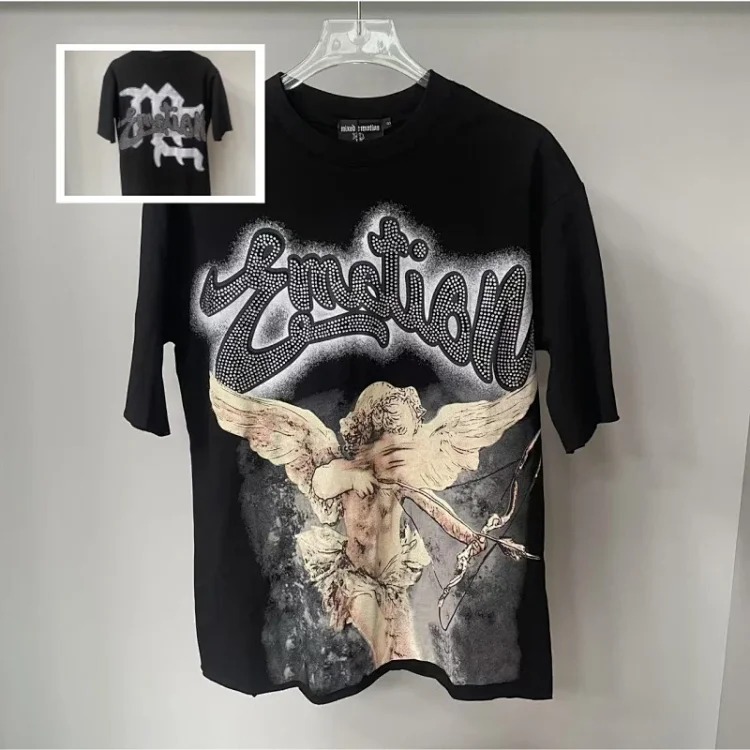Men's short-sleeved T-shirt with rhinestone color half-sleeve