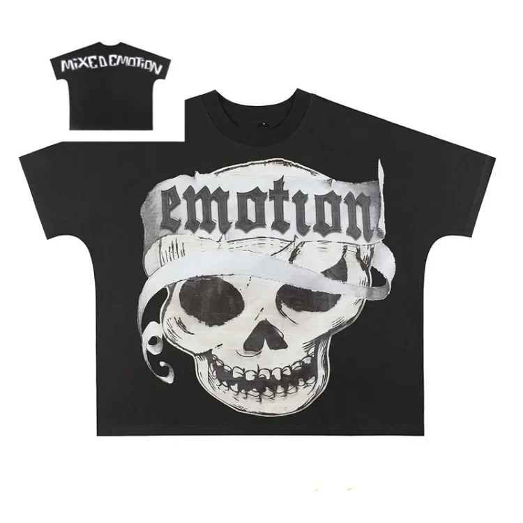 Men's short-sleeved T-shirt with rhinestone color half-sleeve