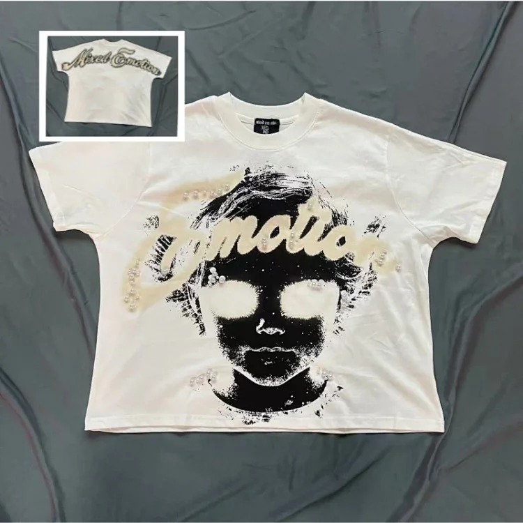Men's short-sleeved T-shirt with rhinestone color half-sleeve