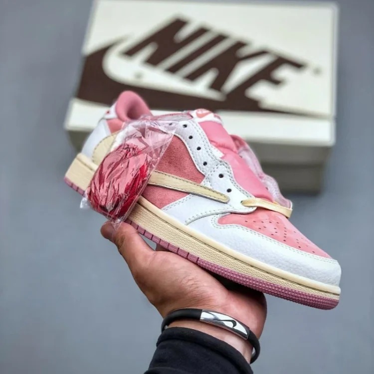 Jordan AJ1 Lightning Barb Casual Sports Shoes for Men and Women for Autumn and Style