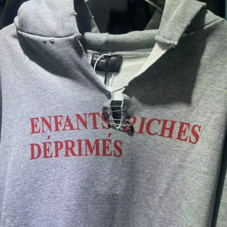 Melancholy rich second generation washed and aged letter print hooded sweatshirt