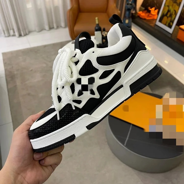 Putian Chunyuan trainer chubby four-leaf clover bread shoes, sneakers, sports for men and women, casual for couples