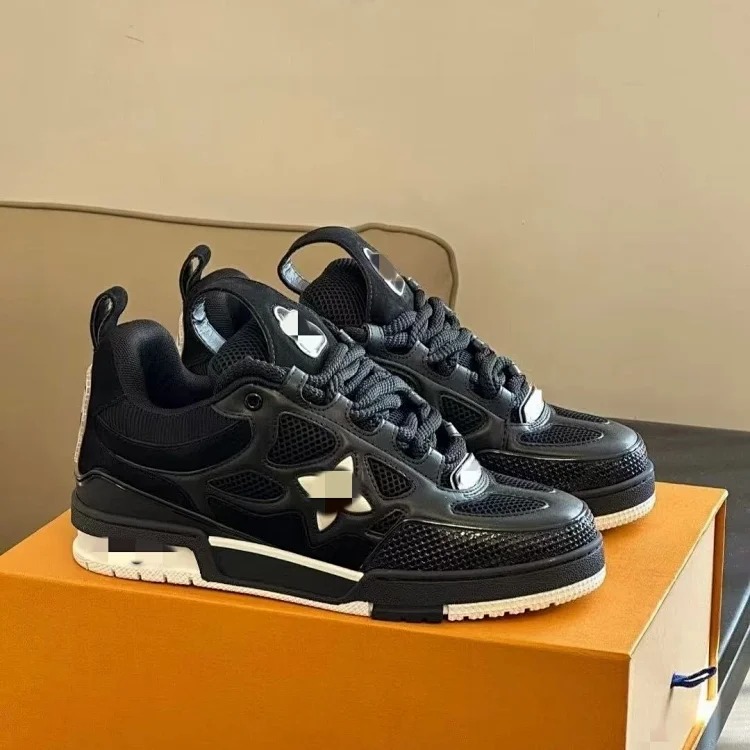 Putian Chunyuan trainer chubby four-leaf clover bread shoes, sneakers, sports for men and women, casual for couples