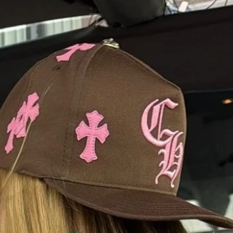 Fashionable embroidered flat brim sun hat