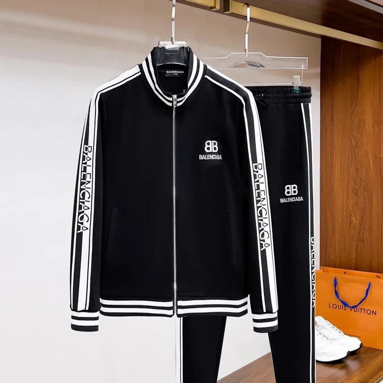 Zippered suit jacket